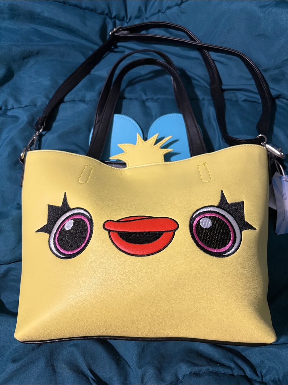 NWT - Disney Pixar Cute ReversibleCharacter Tote Bag - Birdy & Ducky - Free Dust - Picture 3 of 11